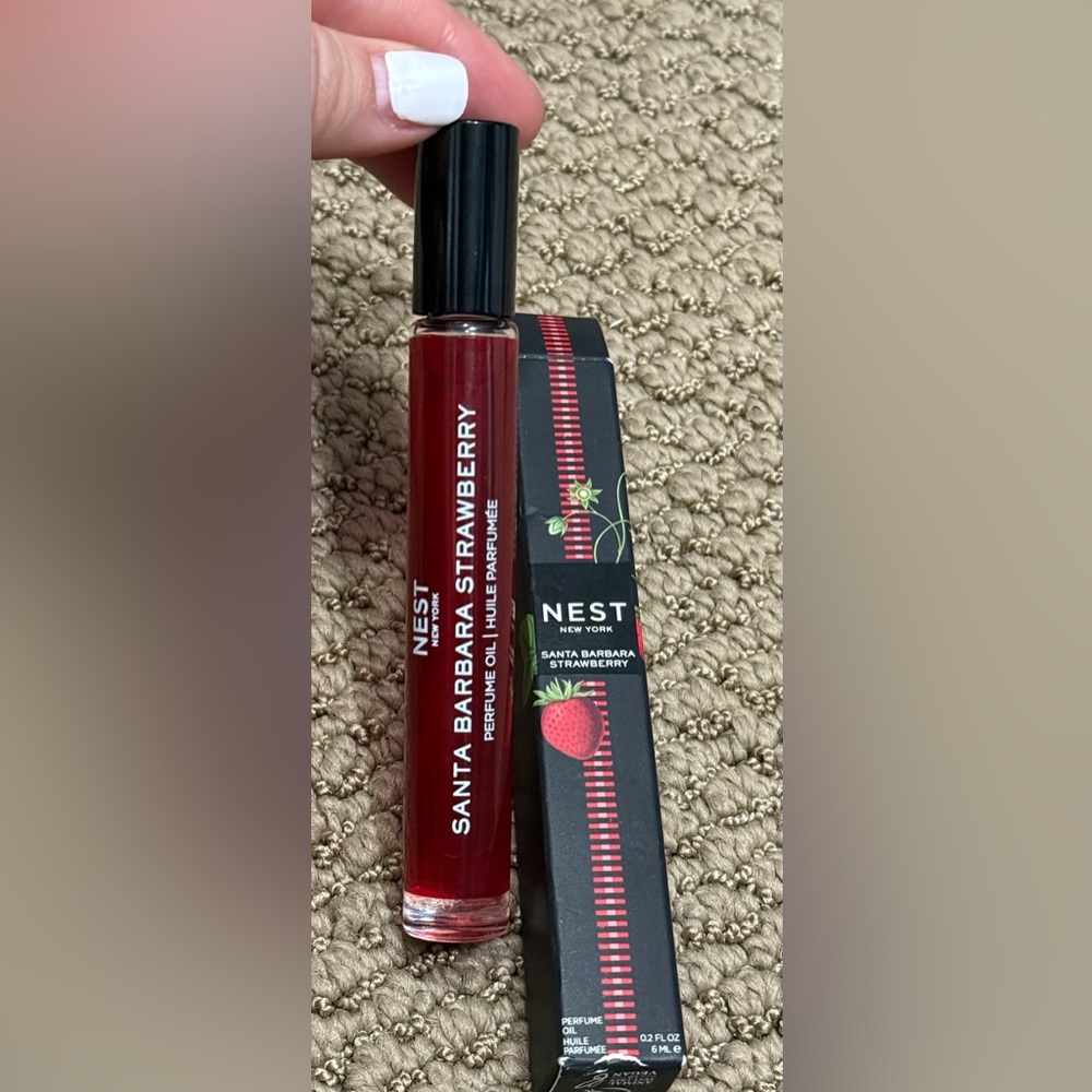 NEST Santa Barbara Strawberry Perfume roller ball